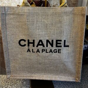 CHANEL A’ LA PLAGE Beauty Tote